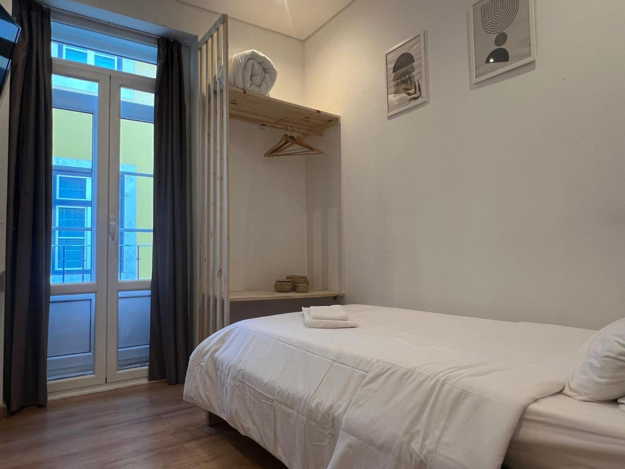 Bairro Alto Hostel Lisbona Esterno foto