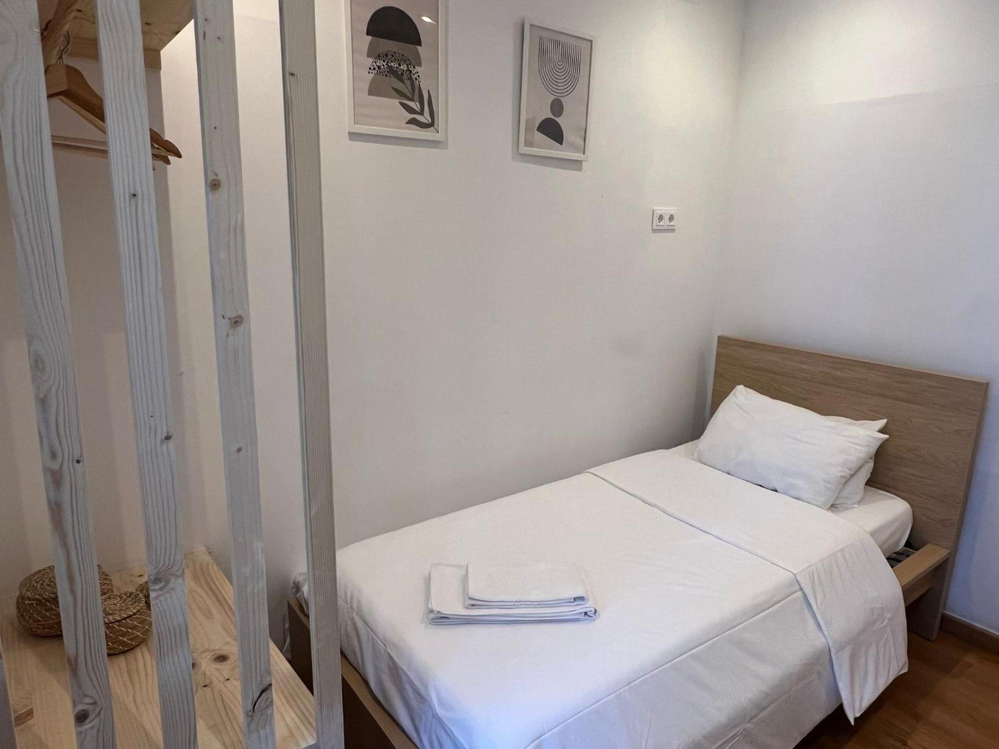 Bairro Alto Hostel Lisbona Esterno foto