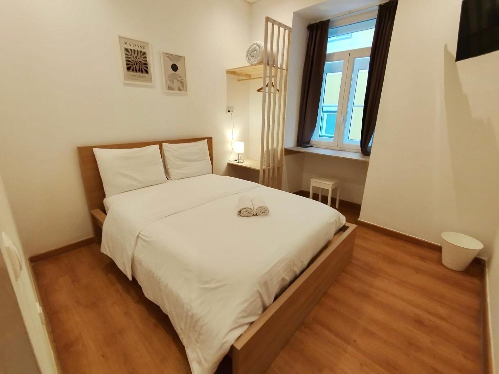 Bairro Alto Hostel Lisbona Esterno foto